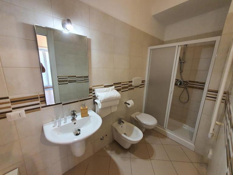 Arco Della Neve Guest House Барі Екстер'єр фото