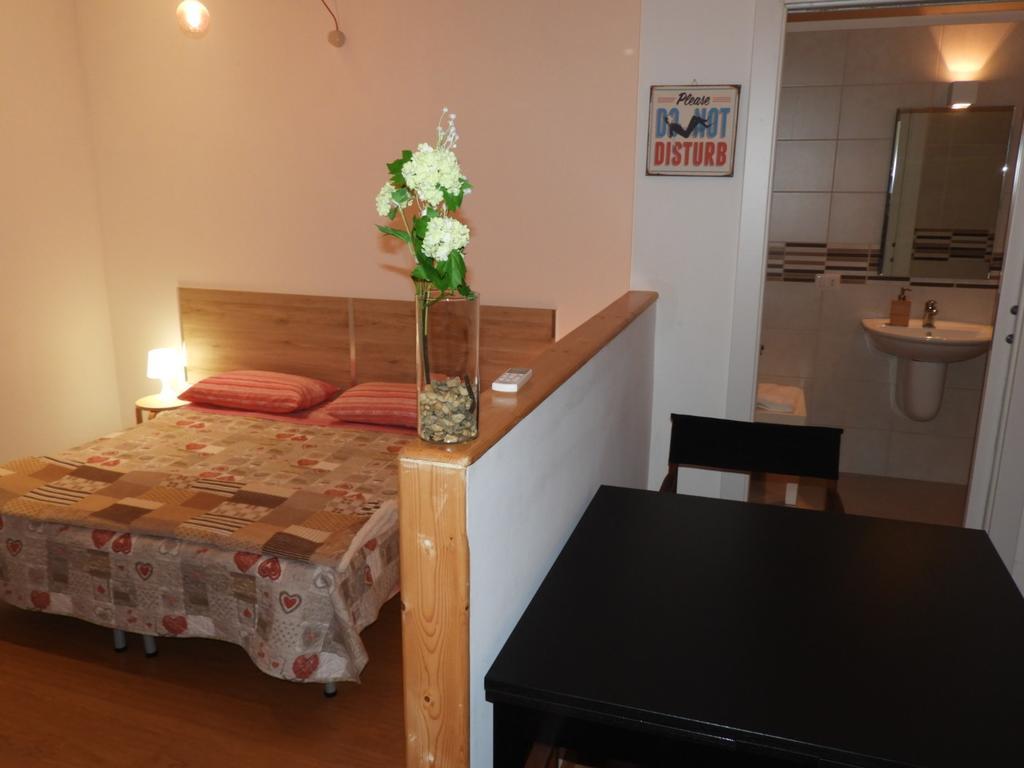 Arco Della Neve Guest House Барі Екстер'єр фото