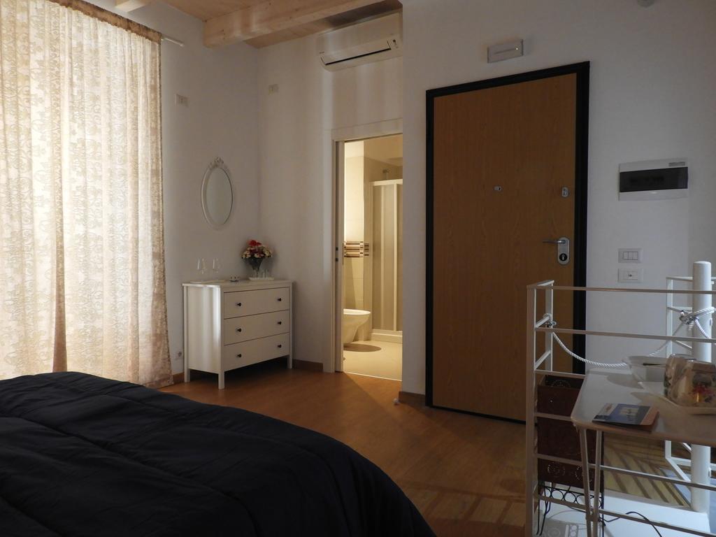 Arco Della Neve Guest House Барі Екстер'єр фото